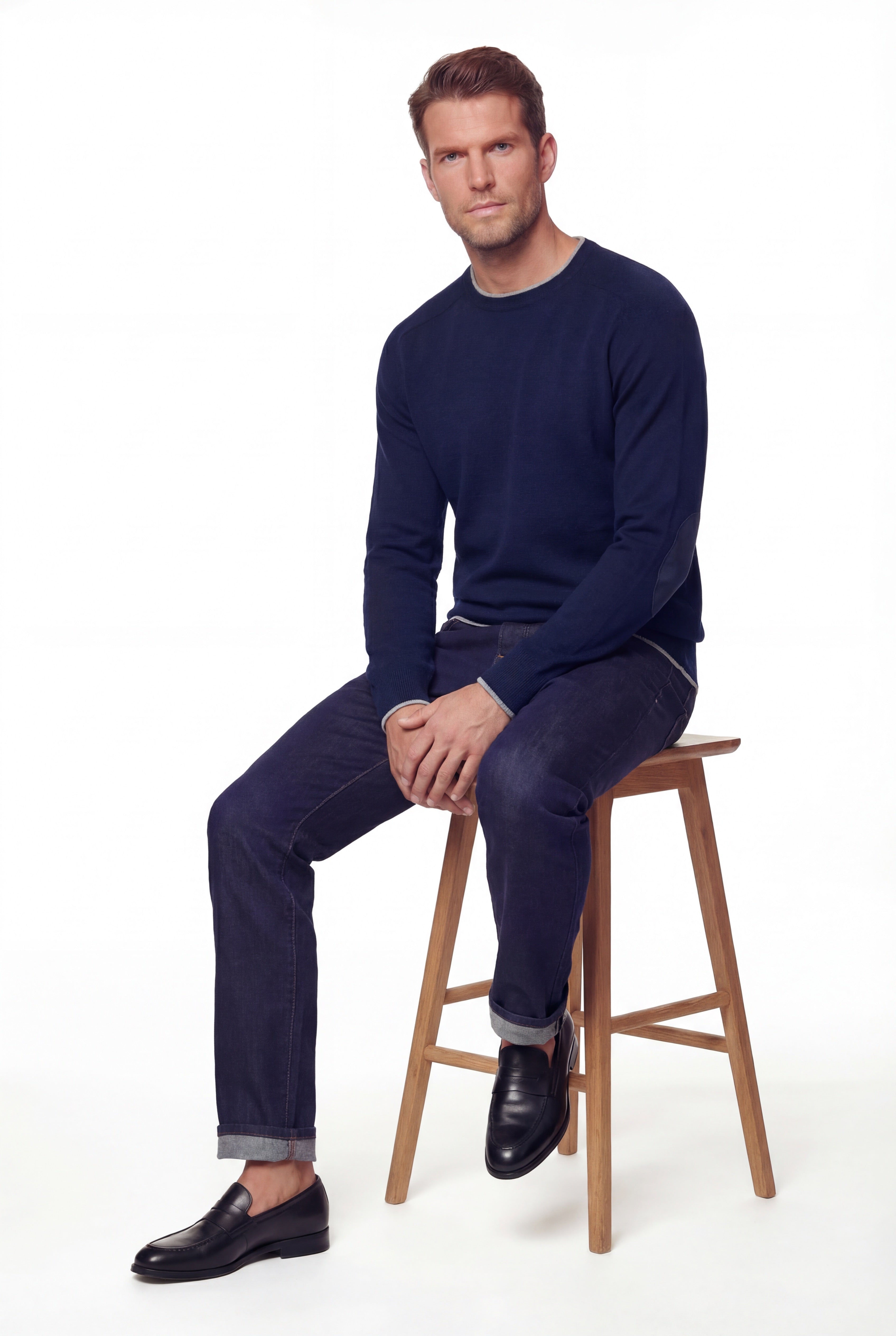 Pull à col rond – Bleu marine – Mélange laine mérinos et cachemire