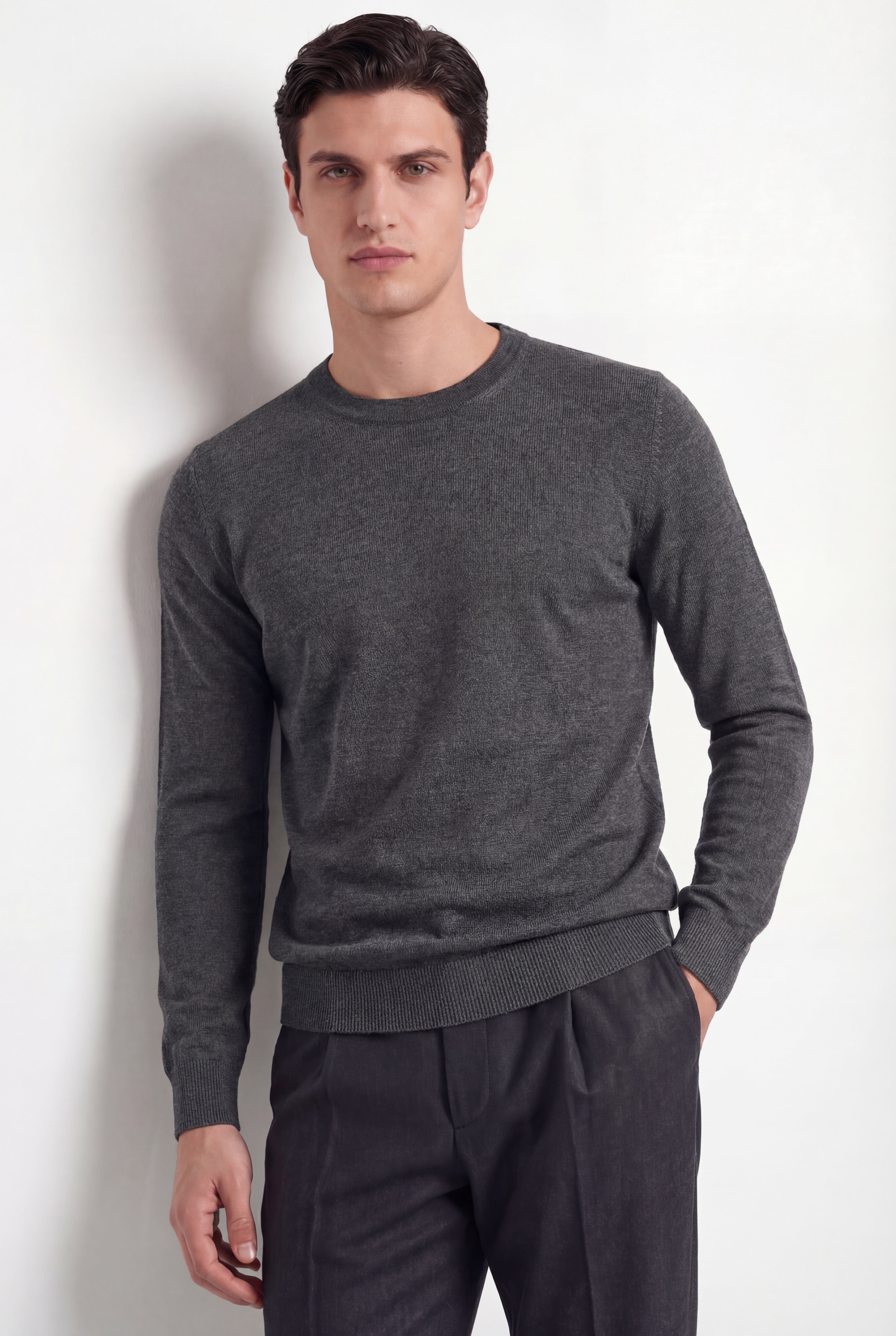 Pull à col rond – Gris anthracite – Mélange laine et soie