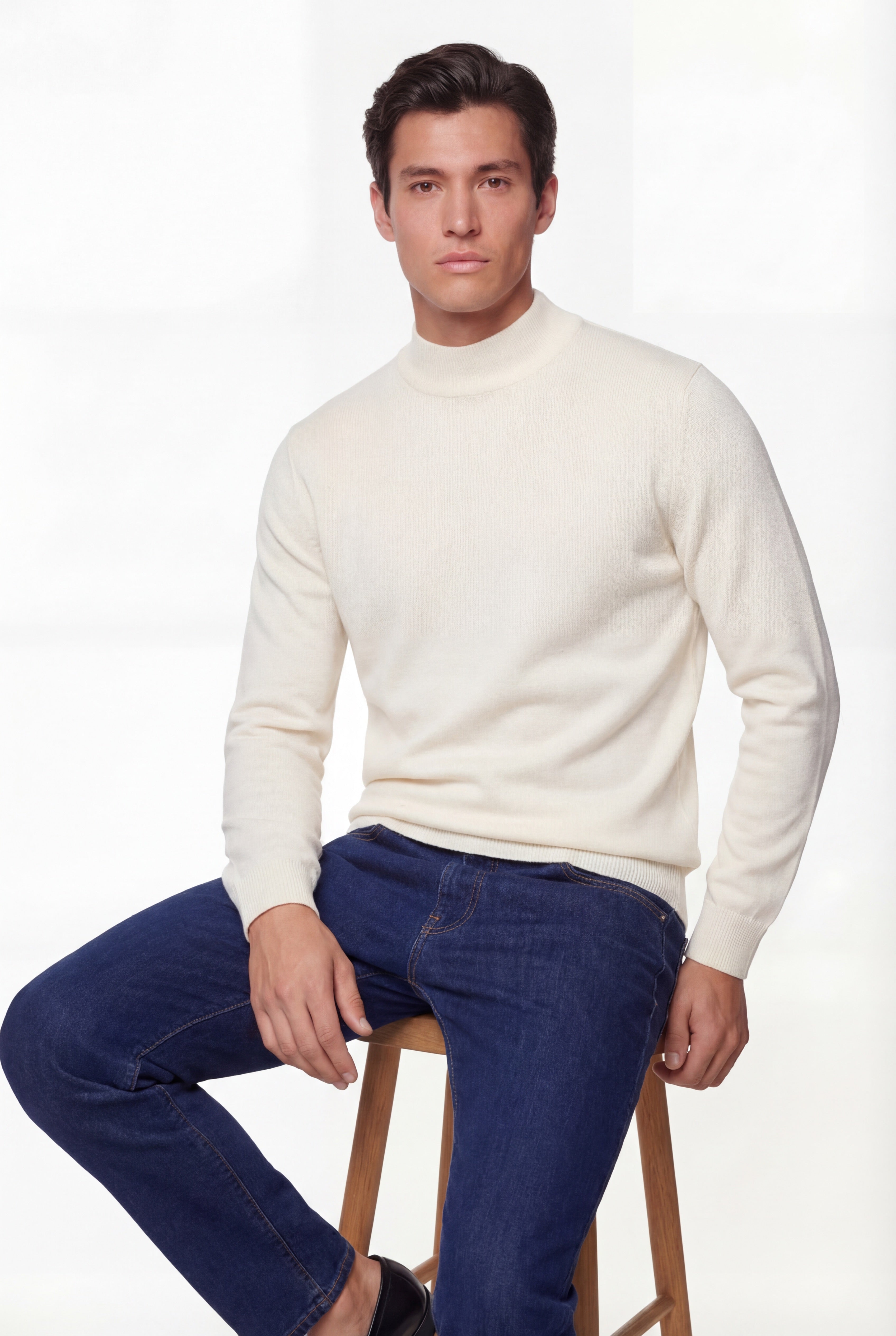 Pull en maille à col montant – Ivoire – Laine mérinos extra-fine