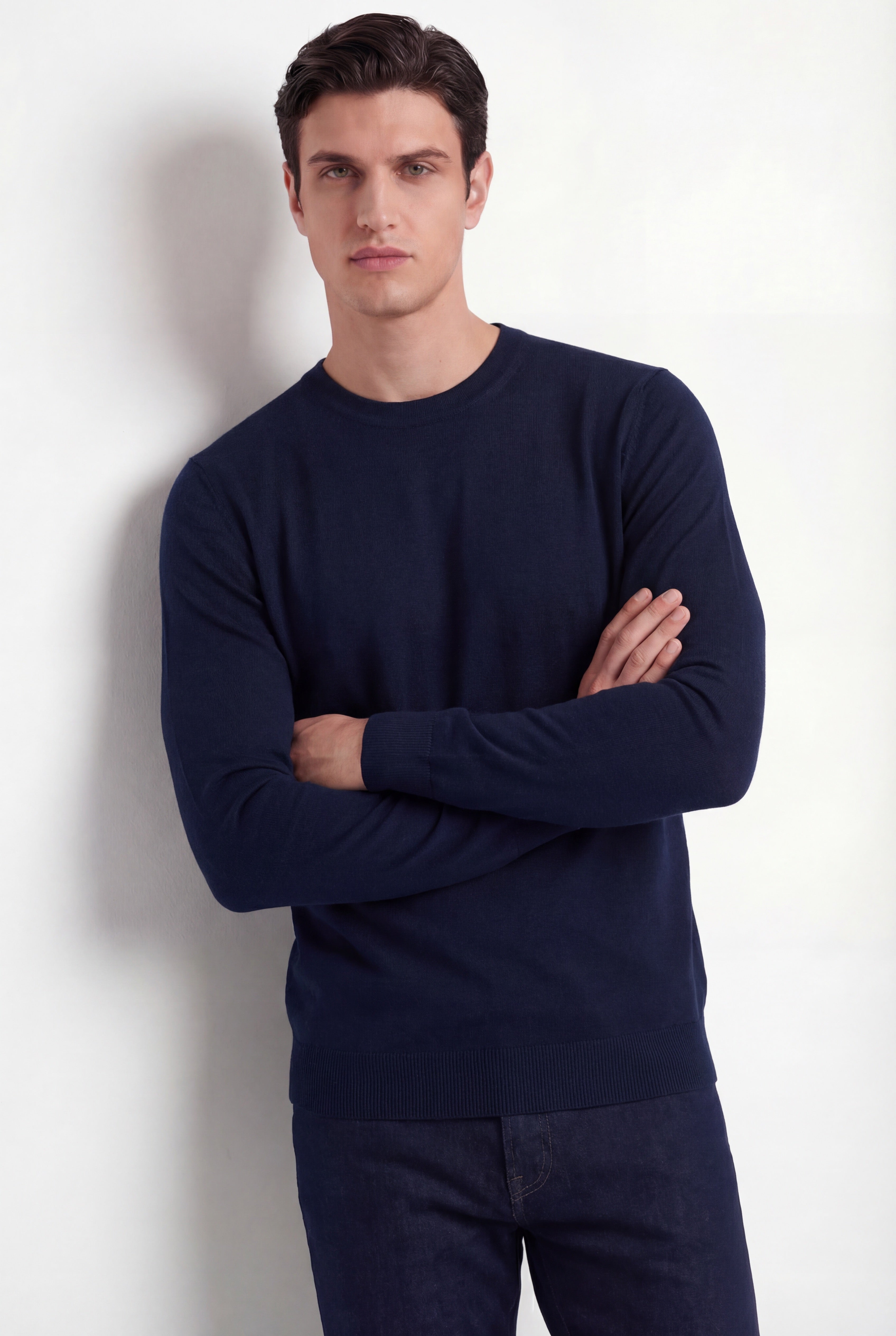 Pull à col rond – Bleu marine – Mélange laine et soie