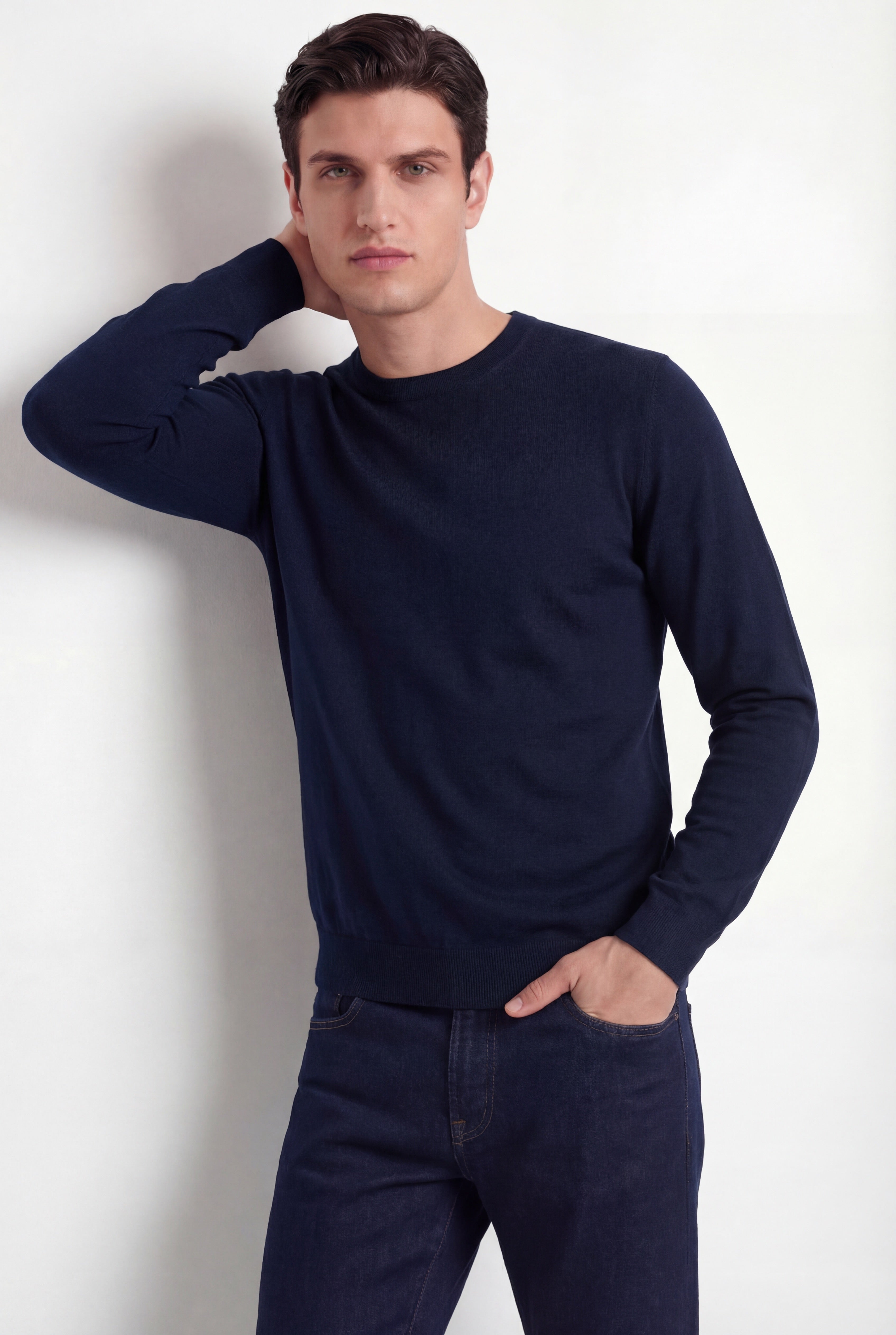 Pull à col rond – Bleu marine – Mélange laine et soie